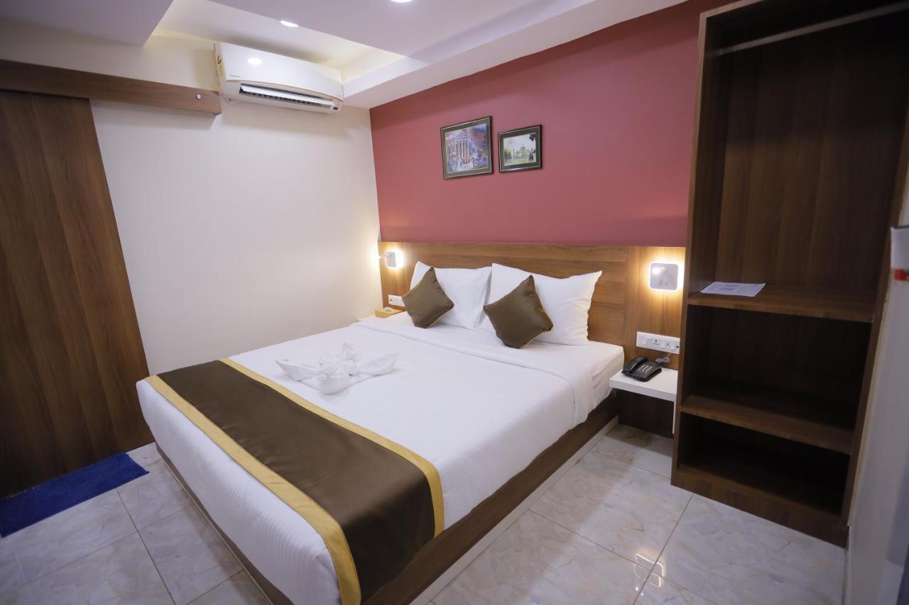 The Avenue Hotel Ballygunge 콜카타 외부 사진