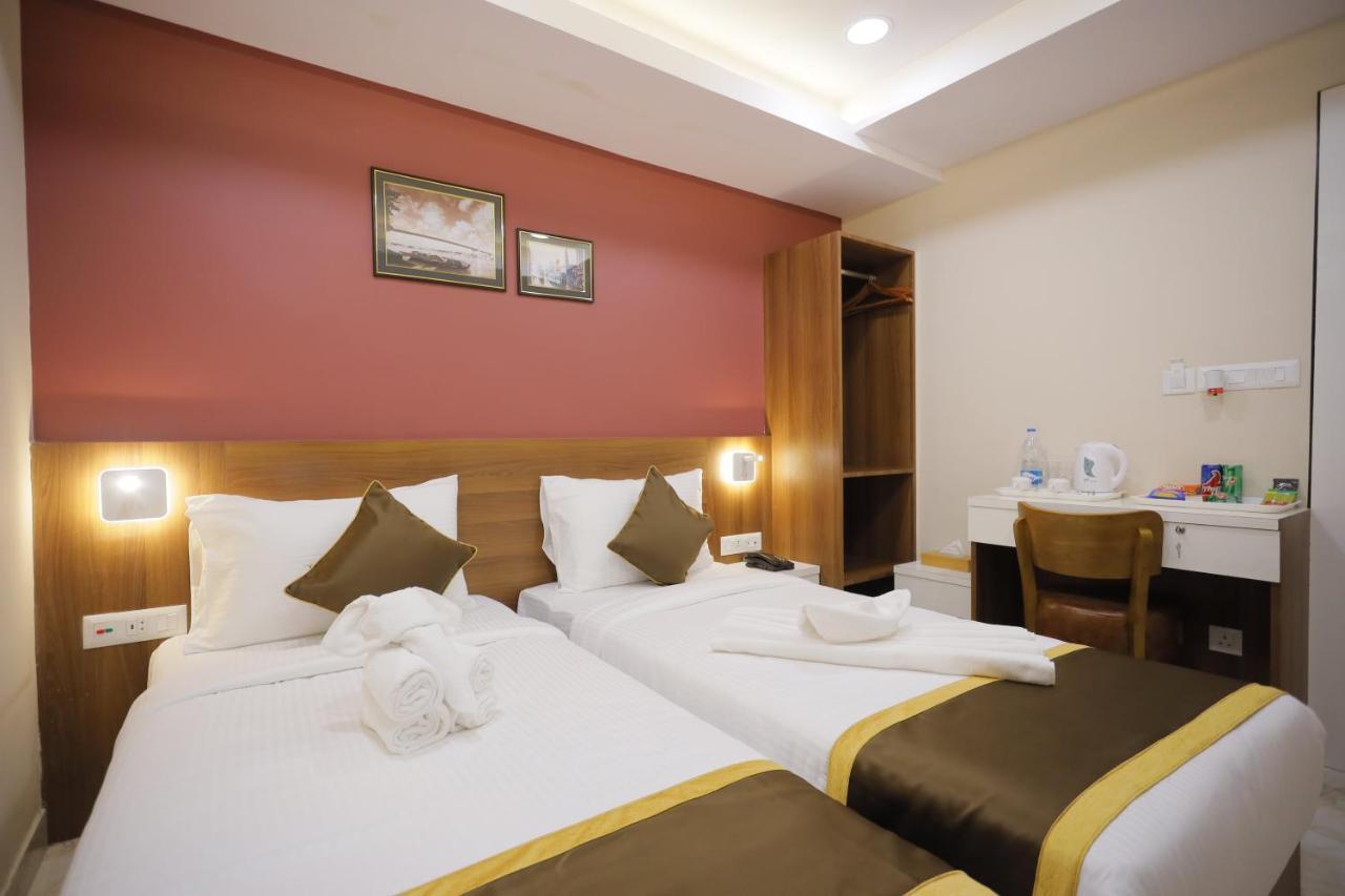 The Avenue Hotel Ballygunge 콜카타 외부 사진