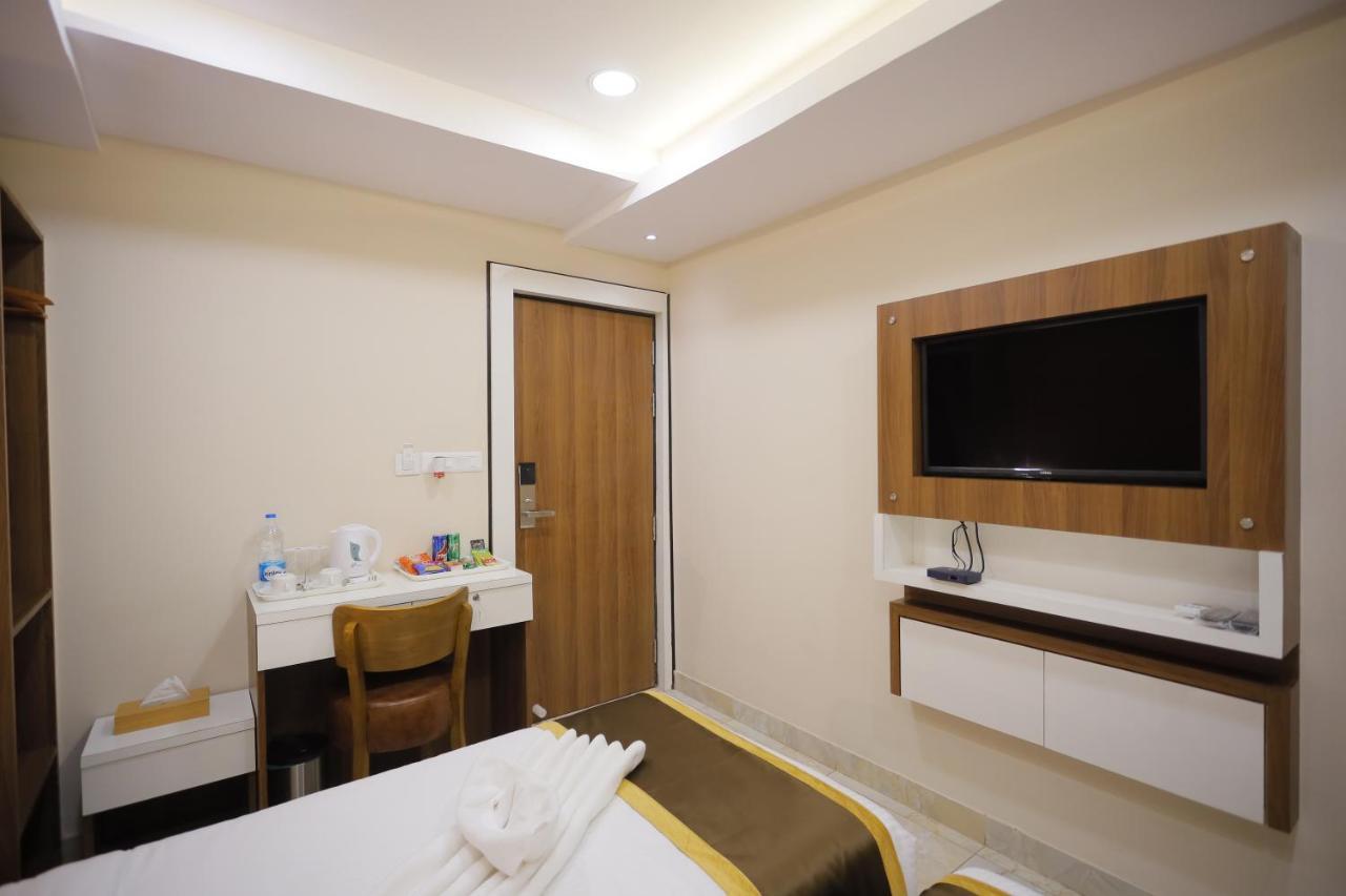 The Avenue Hotel Ballygunge 콜카타 외부 사진