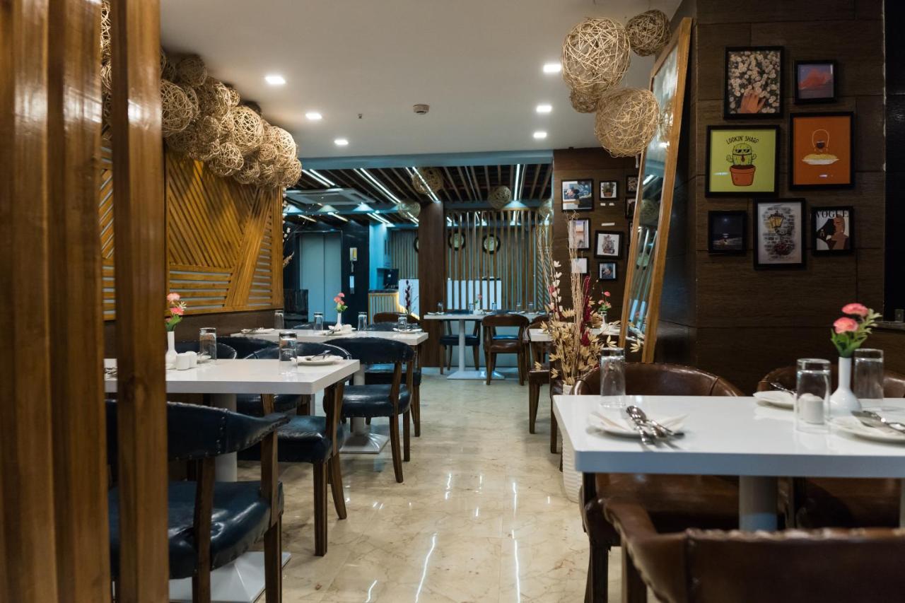 The Avenue Hotel Ballygunge 콜카타 외부 사진