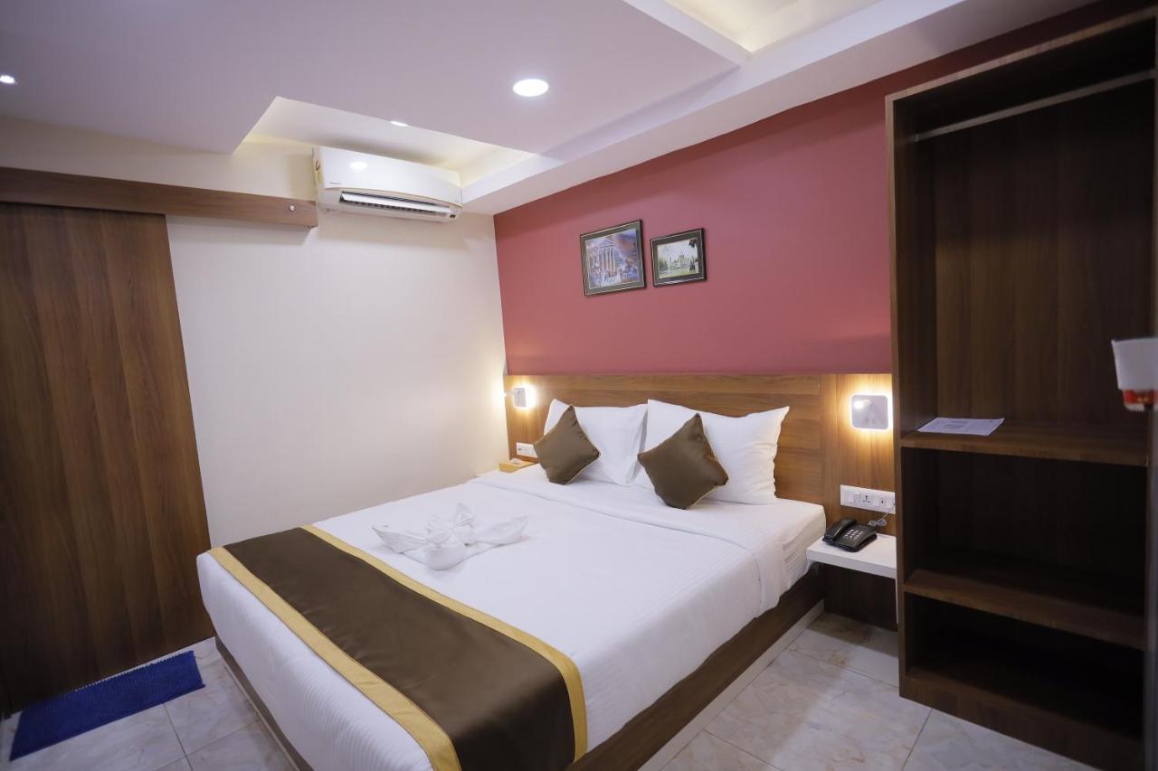The Avenue Hotel Ballygunge 콜카타 외부 사진